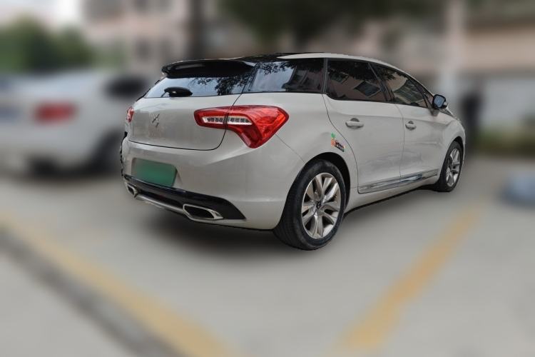 Used DS 5 2014 1.6T Luxury Edition THP160 Rear Right 45 Deg