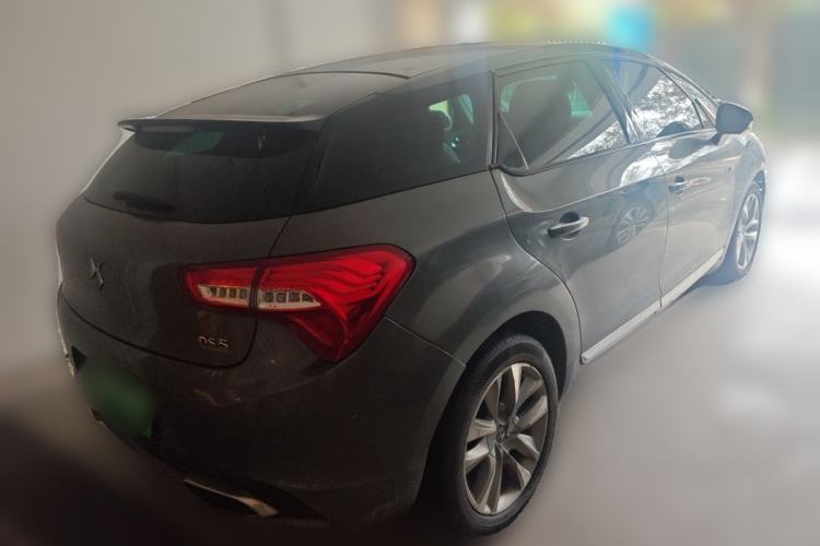Used DS 5 2014 1.6T Luxury Edition THP160 Rear Right 45 Deg