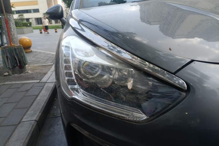 Used DS 5 2014 1.6T Luxury Edition THP160 Right Front Headlight