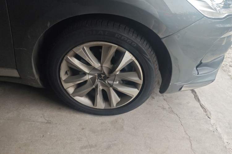 Used DS 5 2014 1.6T Luxury Edition THP160 Right Front Wheel Hub