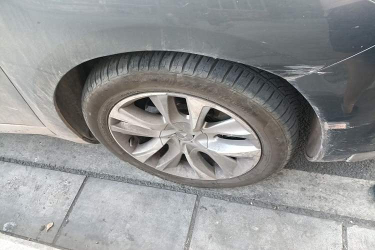 Used DS 5 2014 1.6T Luxury Edition THP160 Right Front Wheel Hub