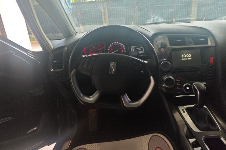 Used DS 5 2014 1.6T Luxury Edition THP160 Steering Wheel