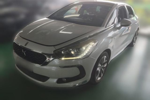 Used DS 5 2014 1.6T Luxury Edition THP160