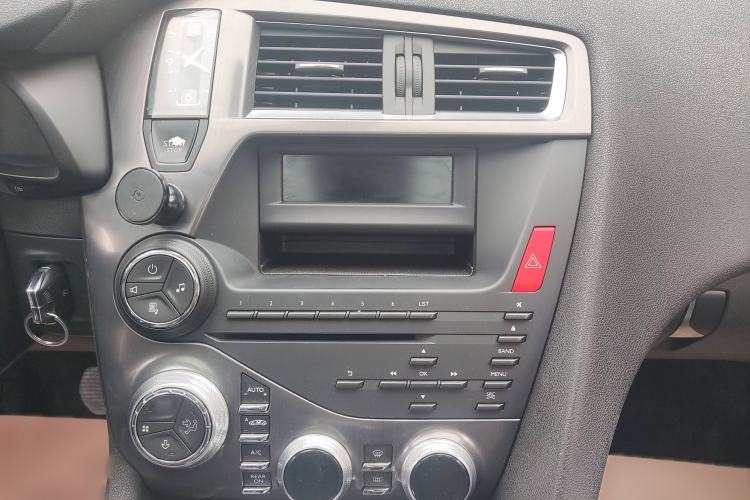 Used DS 5 2014 1.6T Elegant Version THP160 Audio And AC Panel