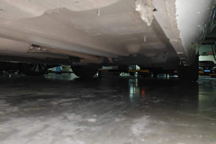 Used DS 5 2014 1.6T Elegant Version THP160 Chassis Front Left