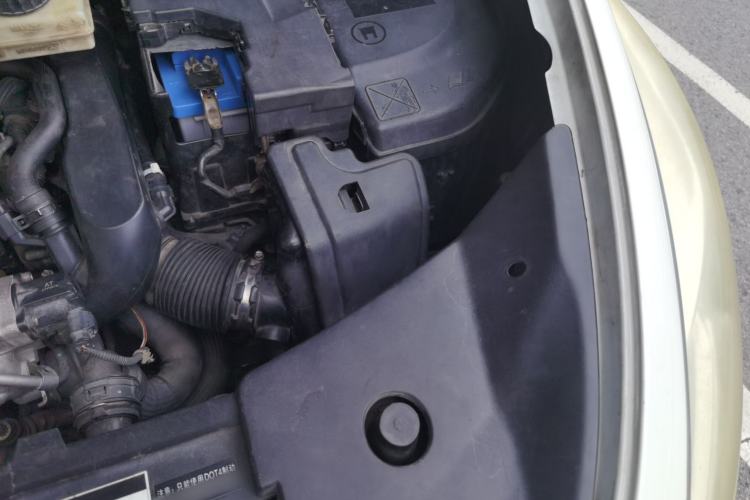 Used DS 5 2014 1.6T Luxury Edition THP160 Engine Bay Left
