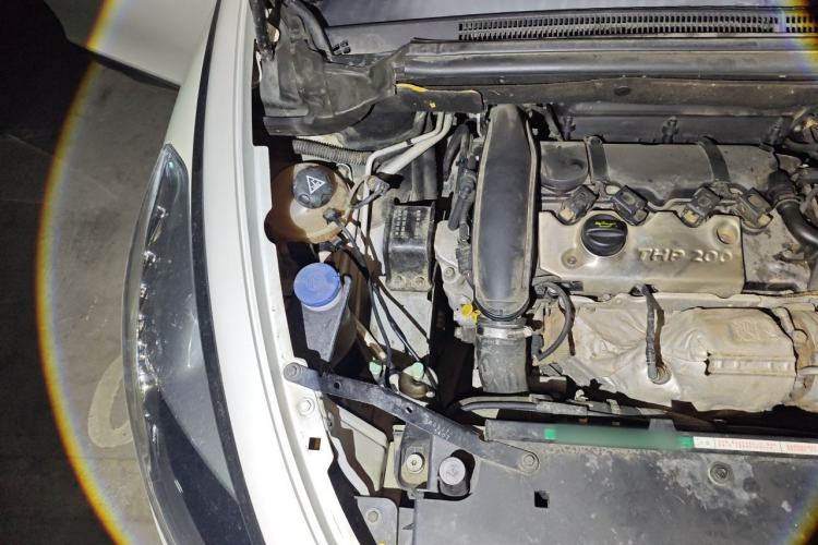 Used DS 5 2014 1.6T Luxury Edition THP200 Engine Bay Right