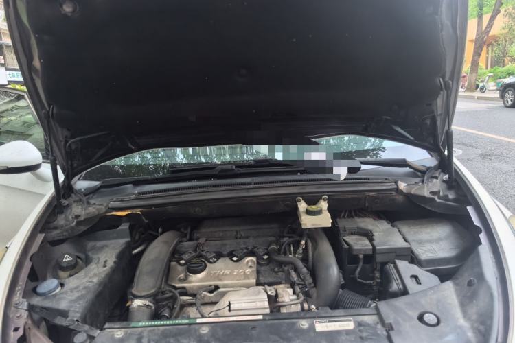 Used DS 5 2014 1.6T Luxury Edition THP200 Engine Bay