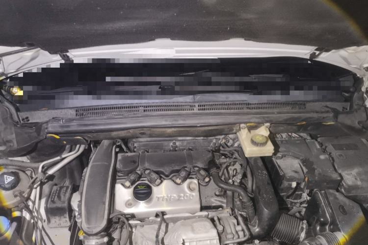 Used DS 5 2014 1.6T Luxury Edition THP200 Engine Bay