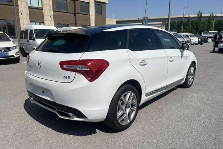 Used DS 5 2014 1.6T Elegant Edition THP200 Exterior 5