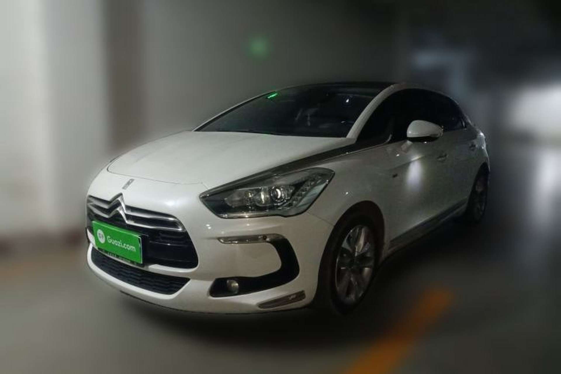 Used DS 5 2014 1.6T Luxury Edition THP160 Front Left 45 Deg