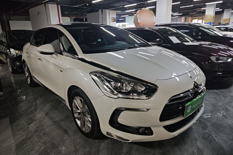 Used DS 5 2014 1.6T Luxury Edition THP160 Front Right 45 Deg