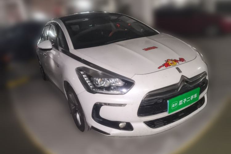 Used DS 5 2014 1.6T Luxury Edition THP200 Front Right 45 Deg