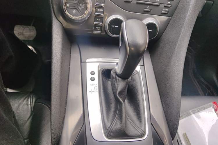 Used DS 5 2014 1.6T Luxury Edition THP160 Gear Lever