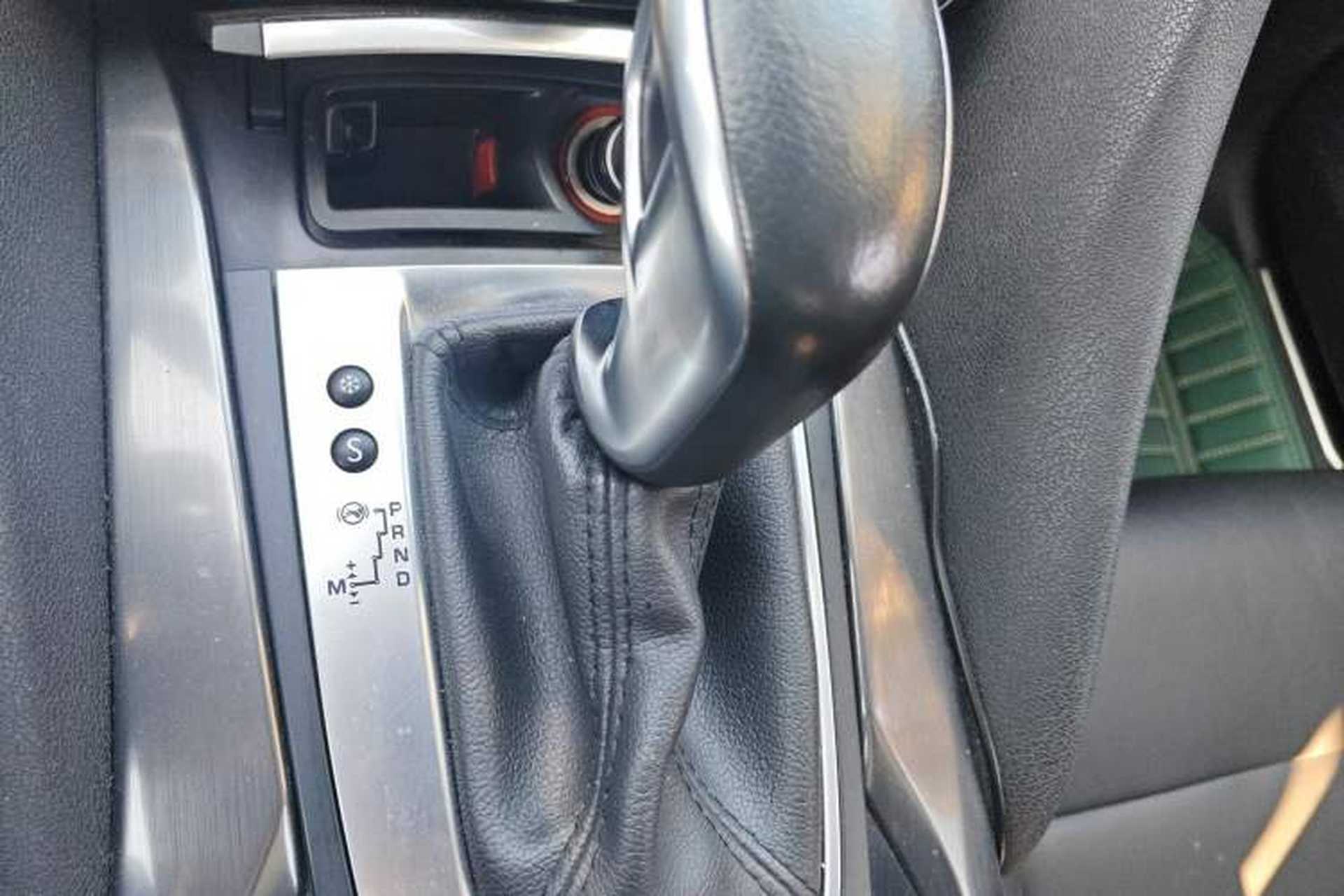Used DS 5 2014 1.6T Luxury Edition THP160 Gear Lever