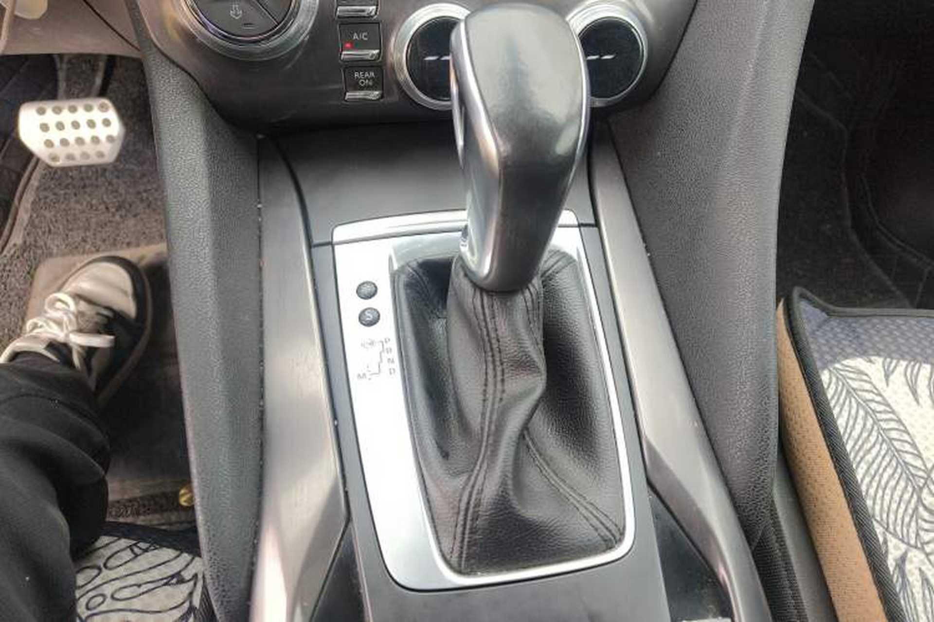 Used DS 5 2014 1.6T Luxury Edition THP200 Gear Lever