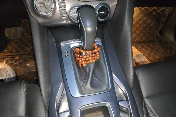 Used DS 5 2014 1.6T Elegant Version THP160 Gear Lever