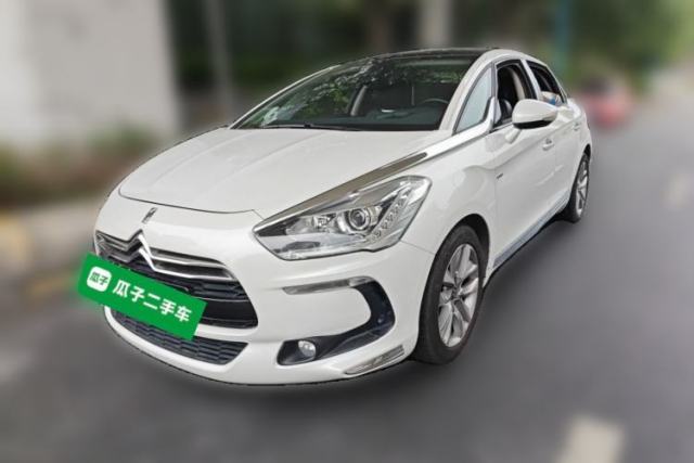 Used DS 5 2014 1.6T Luxury Edition THP160