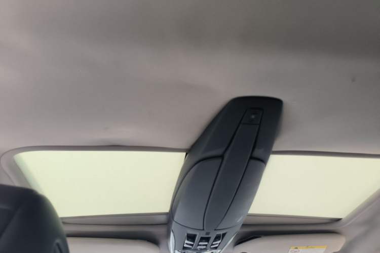 Used DS 5 2014 1.6T Luxury Edition THP160 Headliner