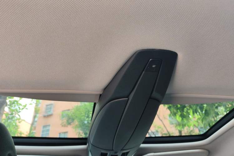 Used DS 5 2014 1.6T Luxury Edition THP160 Headliner