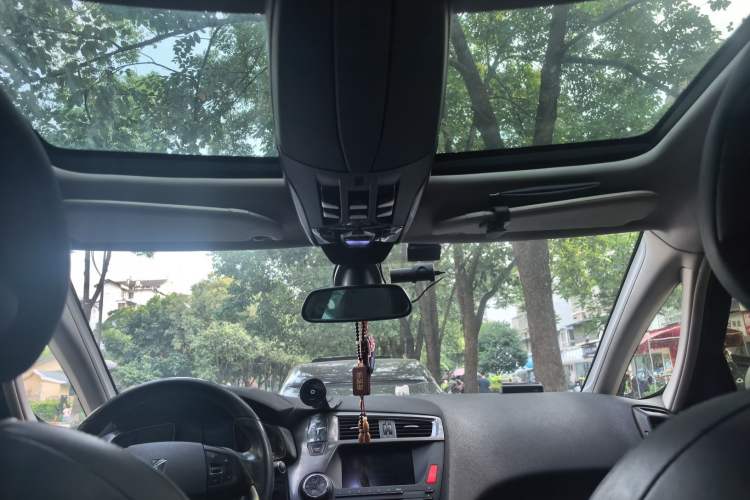 Used DS 5 2014 1.6T Luxury Edition THP200 Headliner