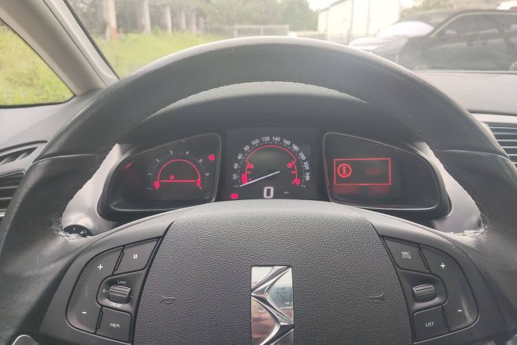 Used DS 5 2014 1.6T Elegant Version THP160 Instrument Cluster