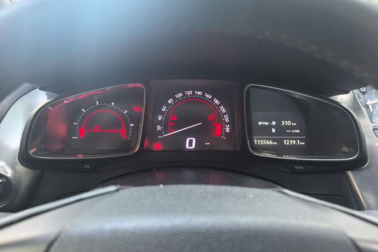Used DS 5 2014 1.6T Luxury Edition THP200 Instrument Cluster
