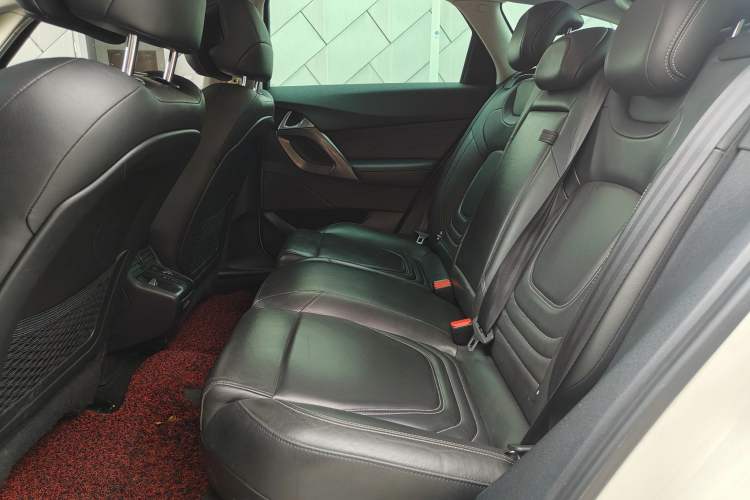 Used DS 5 2014 1.6T Elegant Version THP160 Interior 1