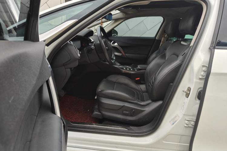 Used DS 5 2014 1.6T Elegant Version THP160 Interior 2