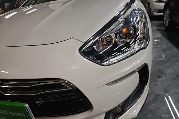 Used DS 5 2014 1.6T Luxury Edition THP160 Left Front Headlight