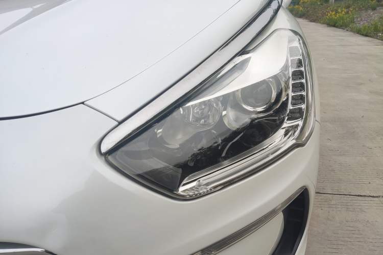 Used DS 5 2014 1.6T Elegant Version THP160 Left Front Headlight