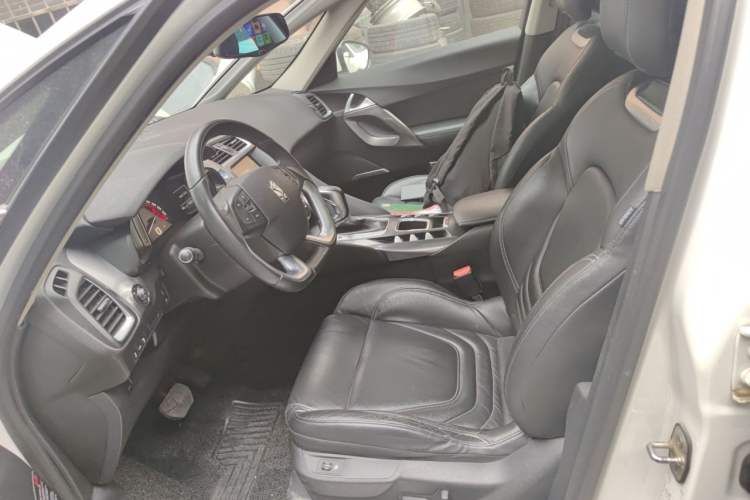 Used DS 5 2014 1.6T Luxury Edition THP160 Left Front Seat