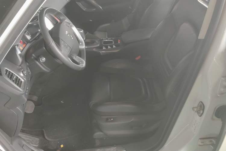 Used DS 5 2014 1.6T Luxury Edition THP160 Left Front Seat