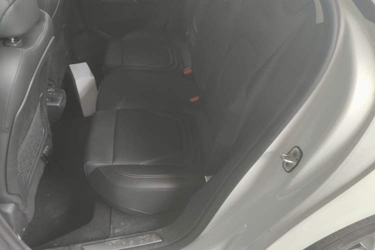 Used DS 5 2014 1.6T Luxury Edition THP160 Left Rear Seat