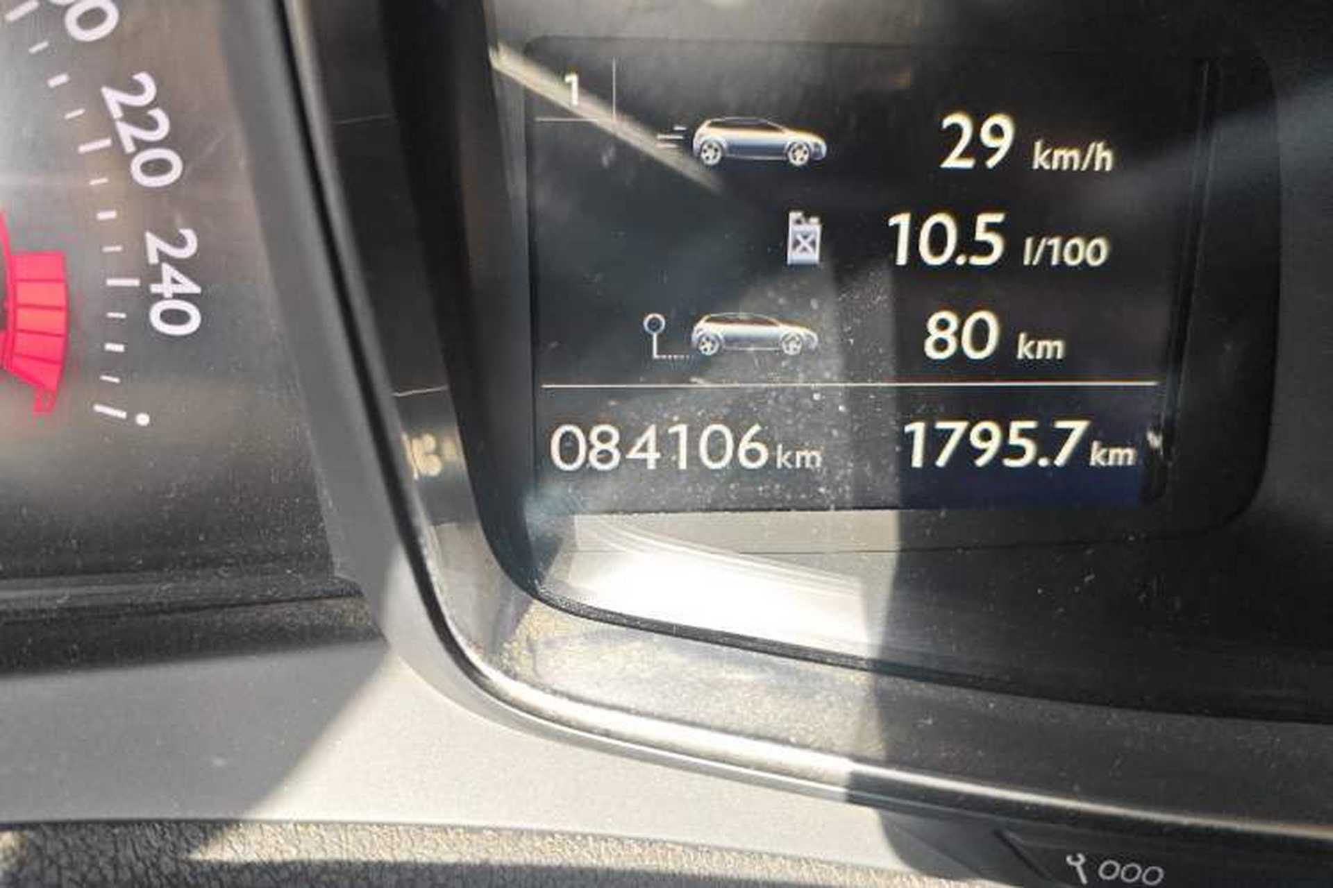 Used DS 5 2014 1.6T Luxury Edition THP160 Odometer Close Up