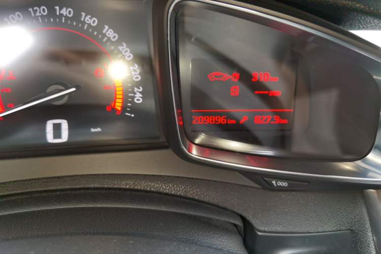 Used DS 5 2014 1.6T Elegant Edition THP200 Odometer Close Up