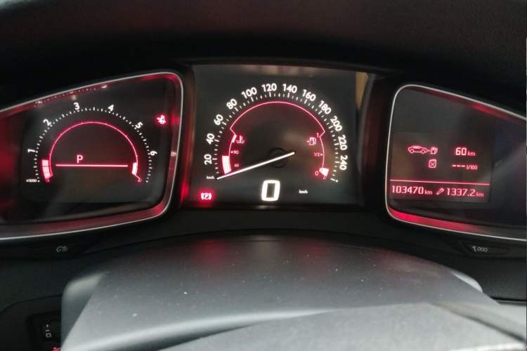Used DS 5 2014 1.6T Elegant Version THP160 Odometer Close Up