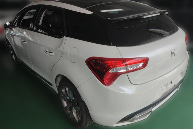 Used DS 5 2014 1.6T Luxury Edition THP160 Rear Left 45 Deg