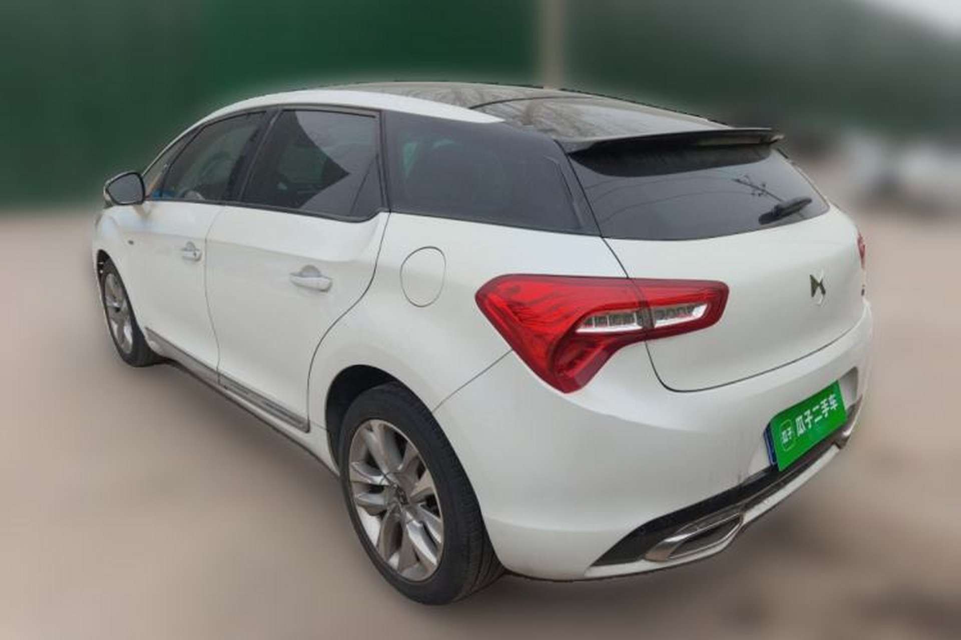 Used DS 5 2014 1.6T Luxury Edition THP200 Rear Left 45 Deg