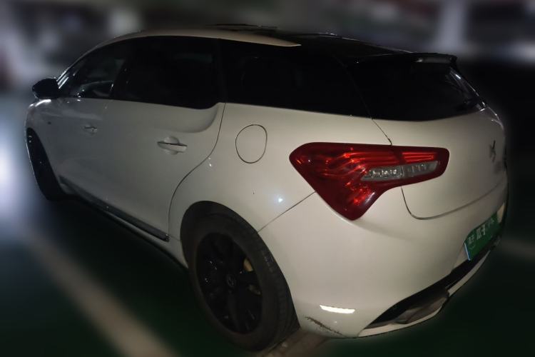 Used DS 5 2014 1.6T Luxury Edition THP200 Rear Left 45 Deg