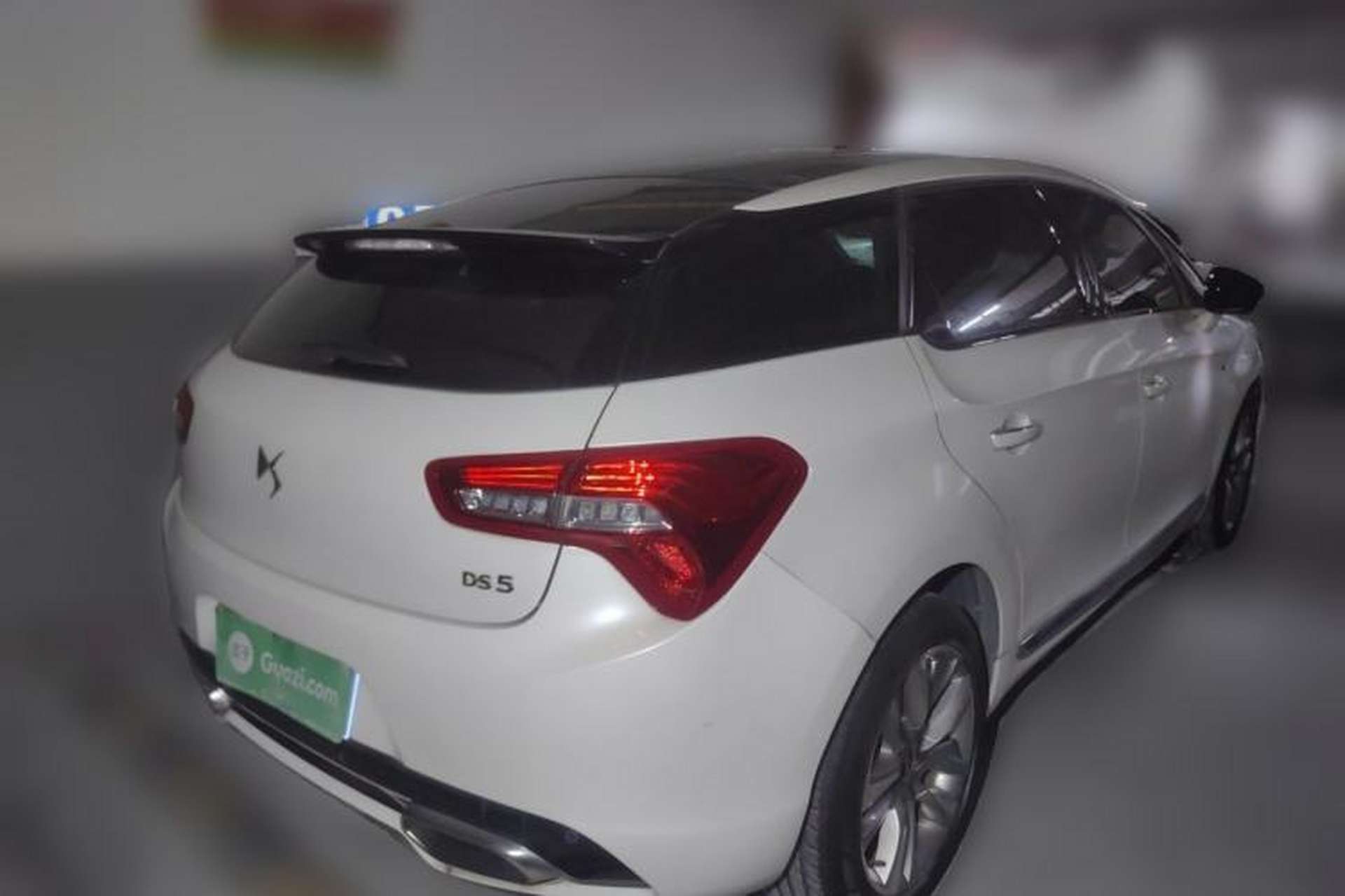 Used DS 5 2014 1.6T Luxury Edition THP160 Rear Right 45 Deg