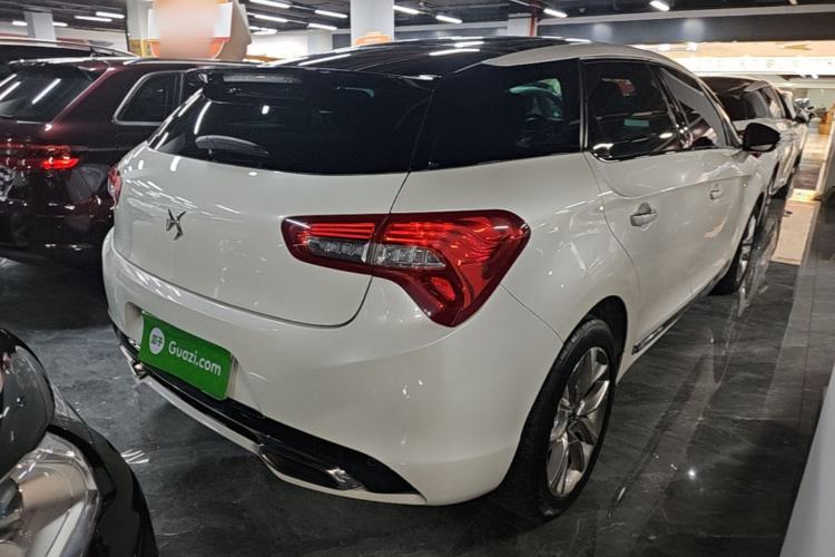 Used DS 5 2014 1.6T Luxury Edition THP160 Rear Right 45 Deg