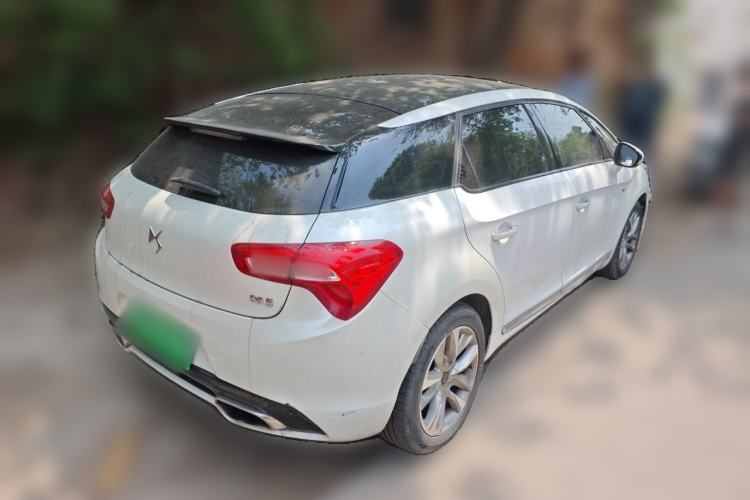 Used DS 5 2014 1.6T Luxury Edition THP160 Rear Right 45 Deg