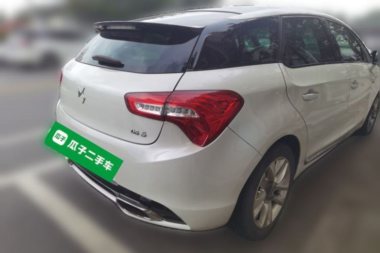 Used DS 5 2014 1.6T Luxury Edition THP160 Rear Right 45 Deg