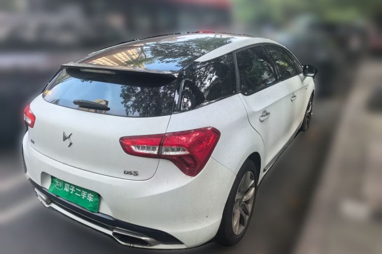 Used DS 5 2014 1.6T Luxury Edition THP200 Rear Right 45 Deg