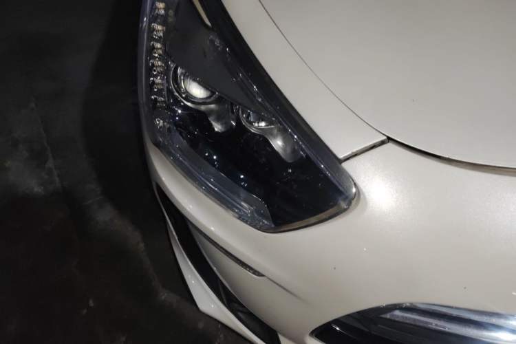 Used DS 5 2014 1.6T Luxury Edition THP160 Right Front Headlight