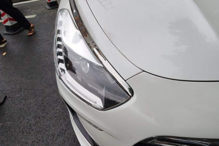 Used DS 5 2014 1.6T Elegant Version THP160 Right Front Headlight