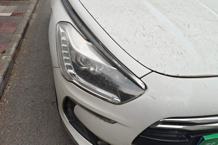 Used DS 5 2014 1.6T Luxury Edition THP160 Right Front Headlight