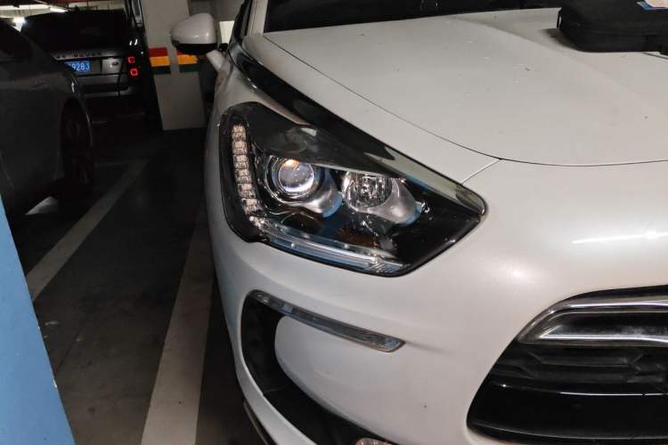 Used DS 5 2014 1.6T Elegant Version THP160 Right Front Headlight