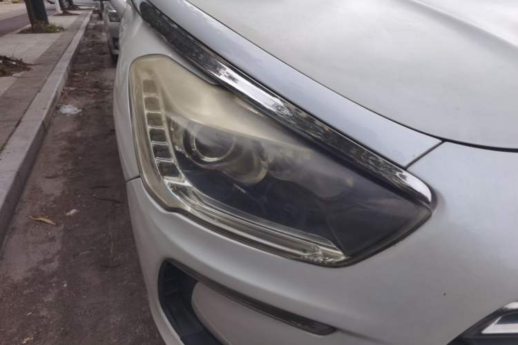 Used DS 5 2014 1.6T Luxury Edition THP160 Right Front Headlight